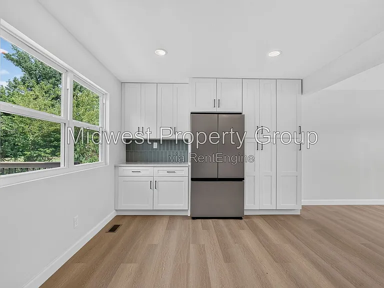 13 S Perry Cir — Photo 9