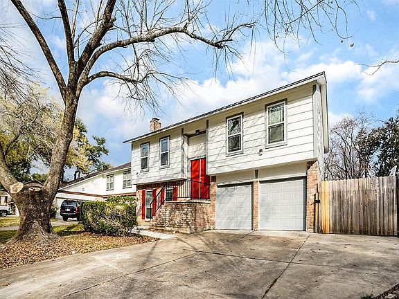3rd image of 7711 Harpers Glen Ln