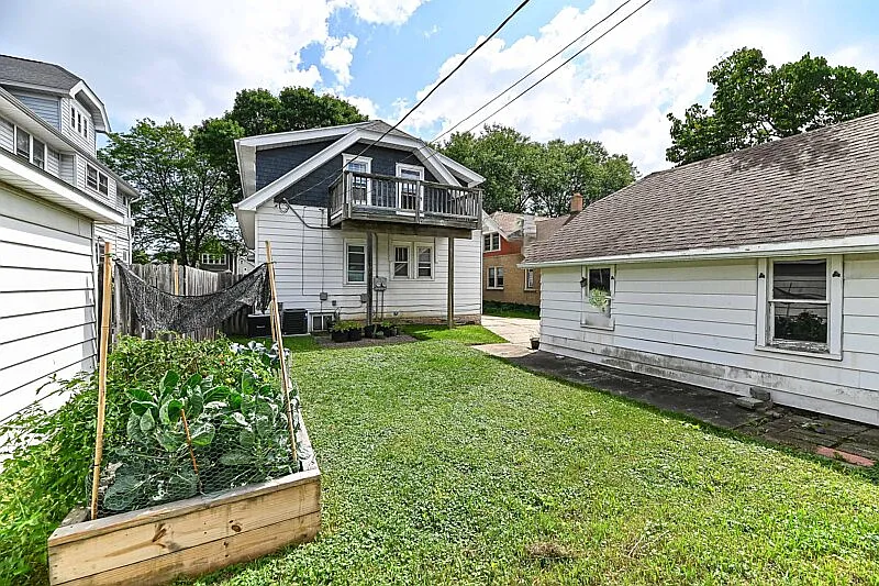 2 bed, $1,550 — Photo 3