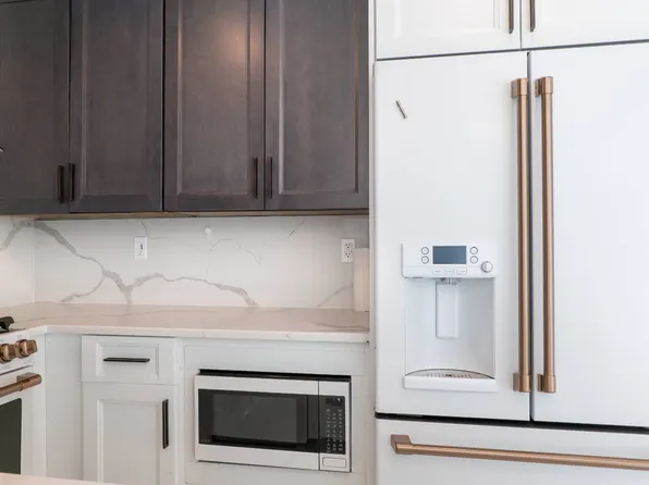 427 Pulaski Street image 4 of 34