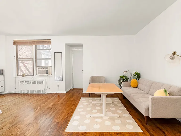 1420 York Ave #6J — Photo 3