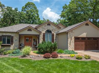 146 Palmer Dr, Lake Ozark, MO 65049