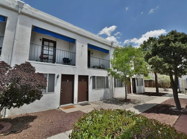 Updated NE Heights Townhome with Balcony, 620 Morris St NE APT 12, Albuquerque, NM 87123