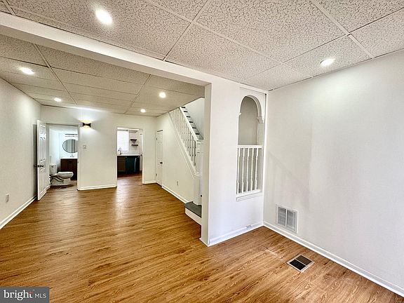5th image of 435 Durfor St