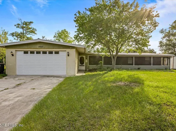 1927 MONTEAU Drive, Jacksonville, FL 32210