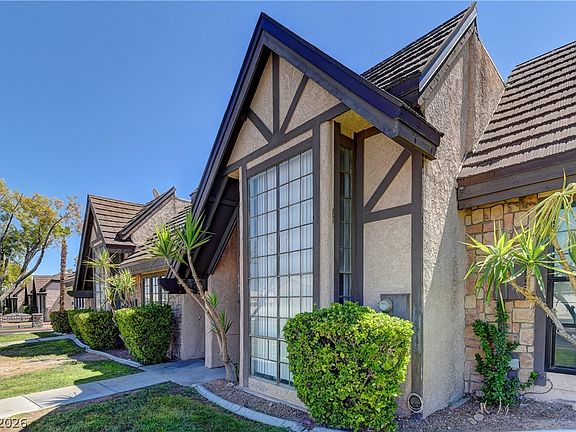 2nd image of 6546 Ironbark Ln