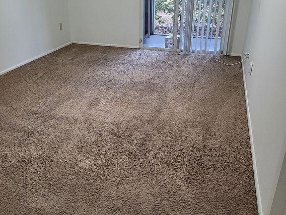 3rd image of 6003 Laketree Ln APT I