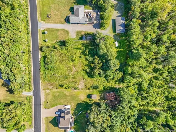 201 Susan Dr, Lincoln, NB E3B 0P9