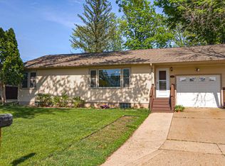 1065 N Jefferson St, Richland Center, WI 53581