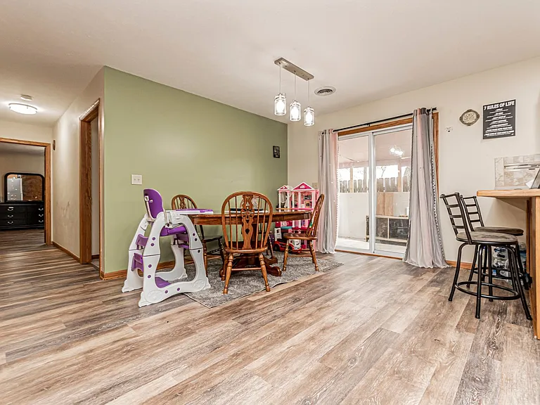 120 W Spruce St — Photo 13