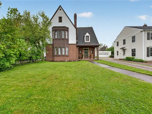 16410 Fernway Rd, Shaker Heights, OH 44120