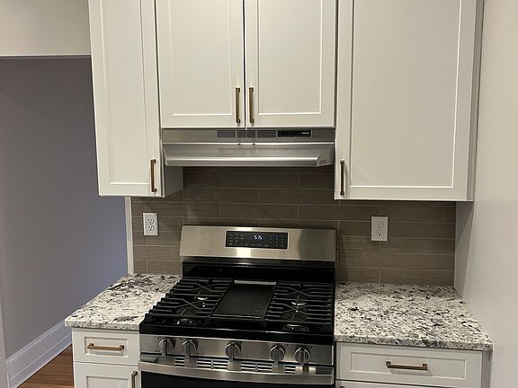 5th image of 63 S Grove St APT 3