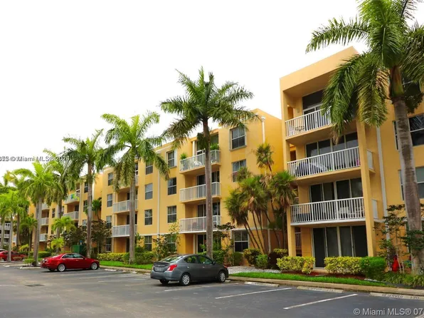 1450 SE 3rd Ave APT 401, Dania, FL 33004
