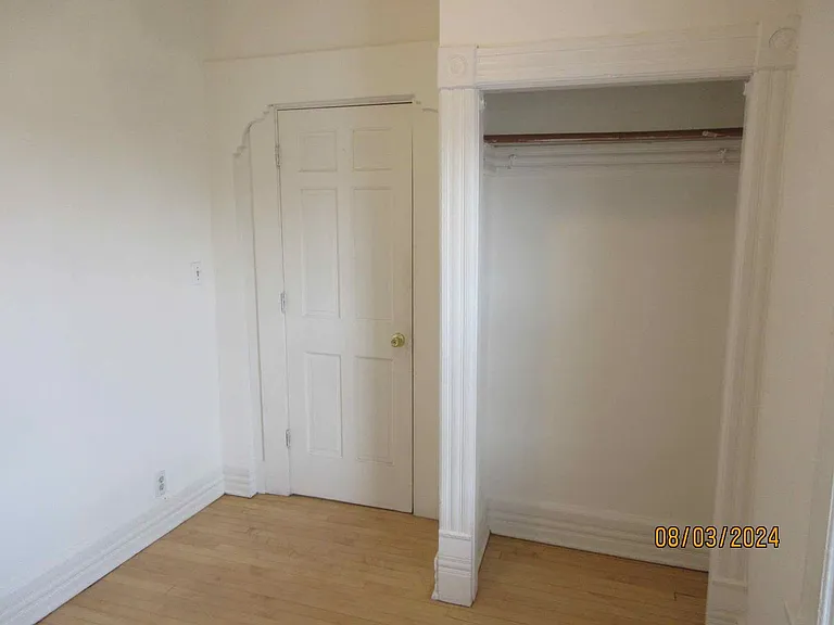 901 E Wright St — Photo 14