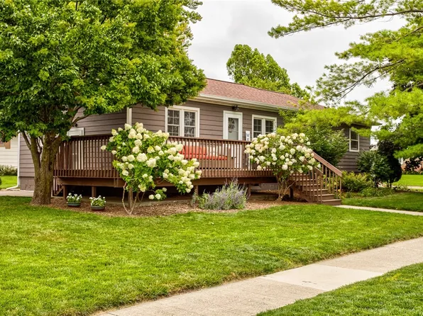 307 E 3rd St, Huxley, IA 50124