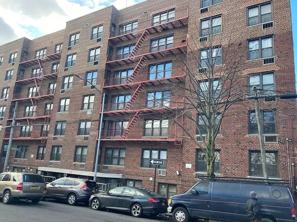 87-70 173rd St #7K, Jamaica, NY 11432