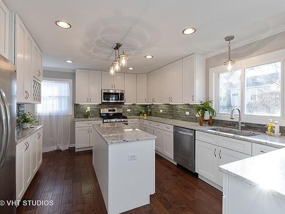 3rd image of 1207 Kingsley Dr