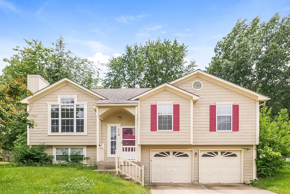 3 bed, 3.0 bath, 1128 sqft, $1,950 — Photo 1