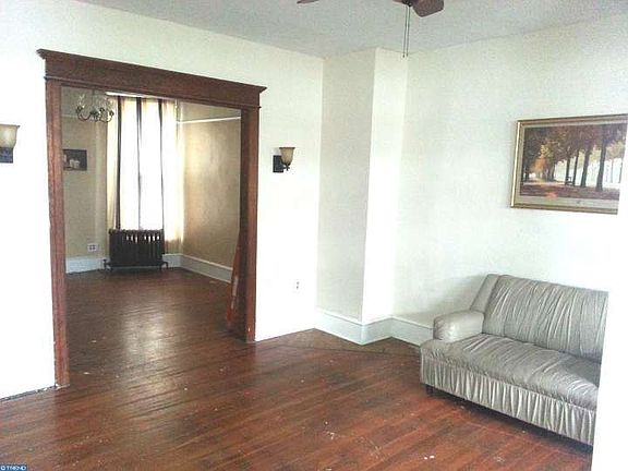 4th image of 1307 E Sedgley Ave