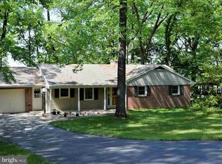 85 S Hills Dr, Hershey, PA 17033