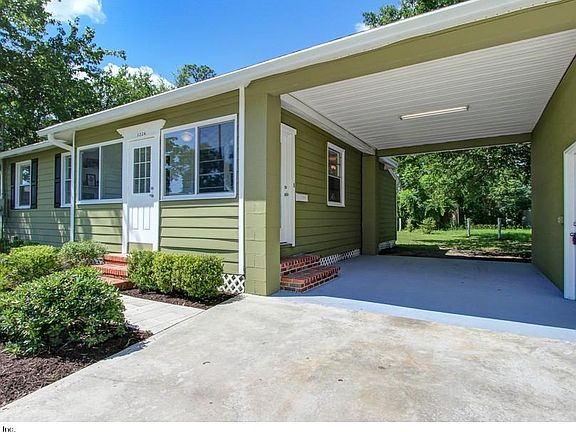 2nd image of 1224 Plymouth Pl