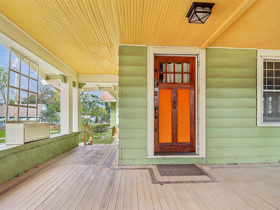 4th image of 2103 Washington Ave