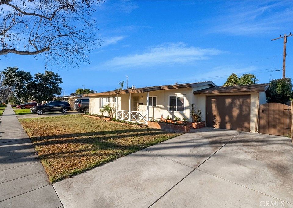 1st image of 6953 E Espanita St