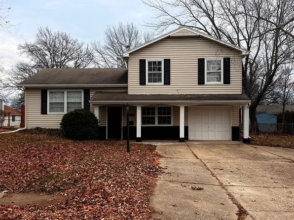 8529 Crescent Ave, Raytown, MO 64138