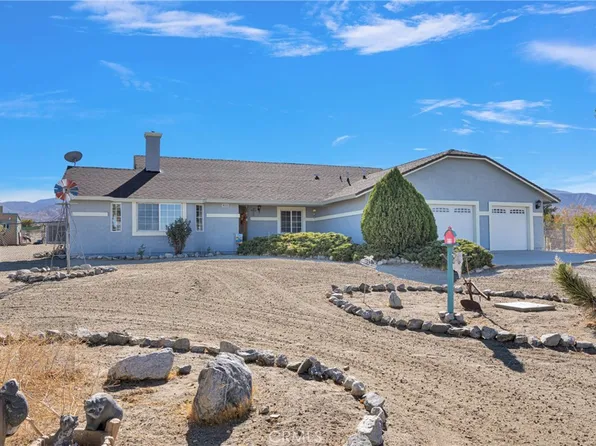 411 Calaveras Rd, Pinon Hills, CA 92372