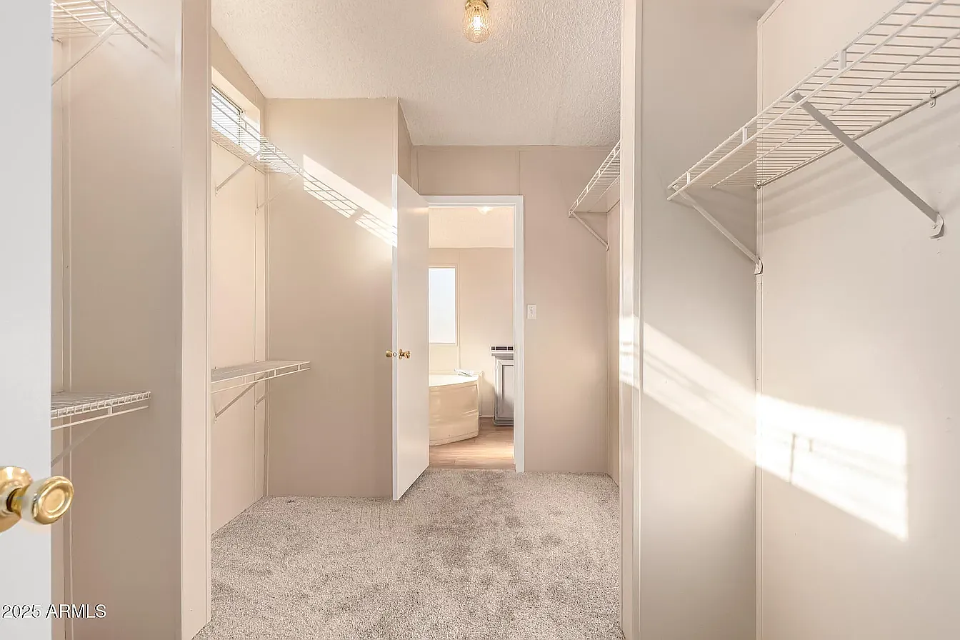 4 bed, 2184 sqft, $3,247 — Photo 4