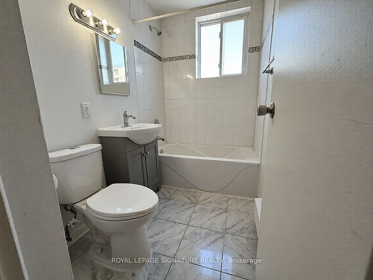 10 Ivy Ave #2 — Photo 11
