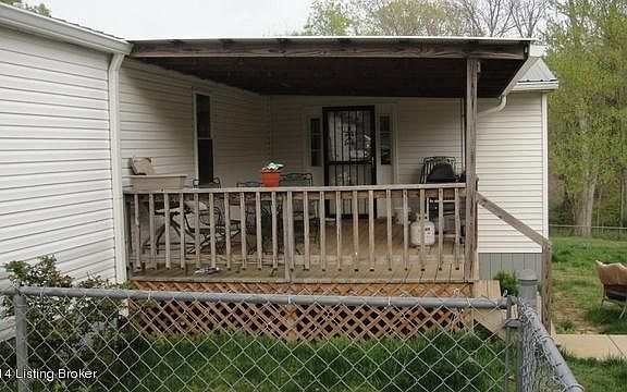 4th image of 730 Dogwood Cir