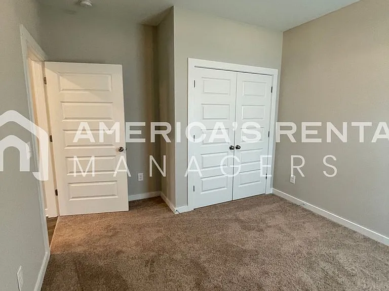 10317 Middleton Rd — Photo 42