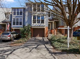1615 Apricot Ct, Reston, VA 20190