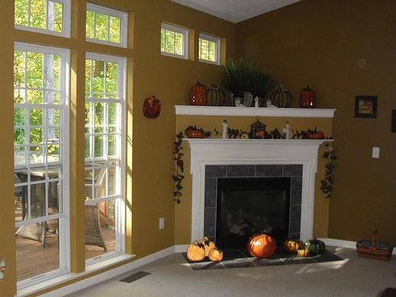 3rd image of 5303 Oakcrest Ct