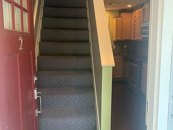 3rd image of 1011 Pelton Ct #2