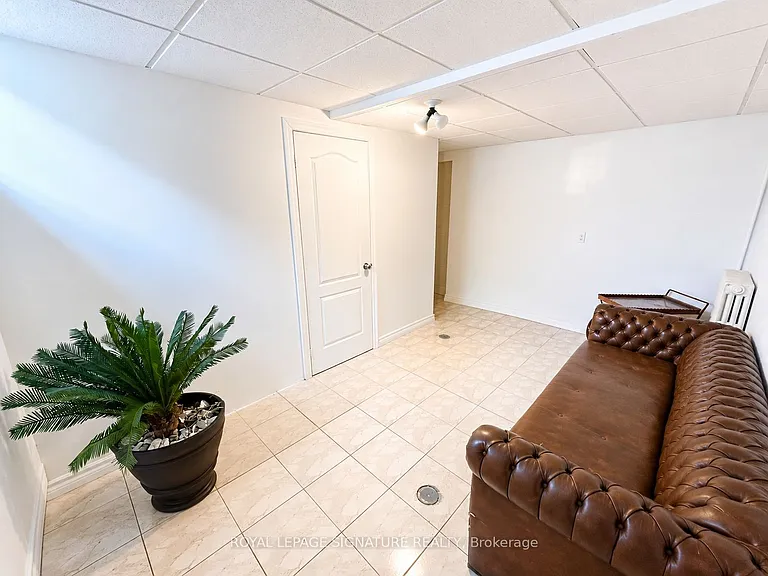 20 Gallacher Ave #BASEMENT — Photo 5