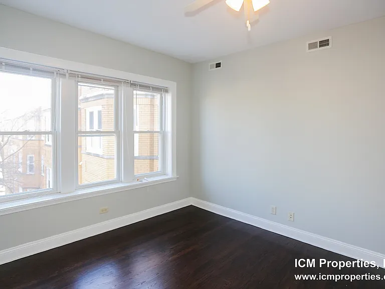 4808 N Paulina St #48121 — Photo 13