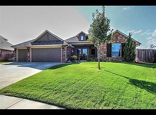 3321 Austrian Pine Ln, Yukon, OK 73099