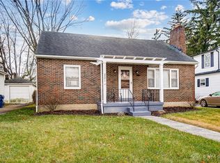 221 W Parkwood Ave, Springfield, OH 45506