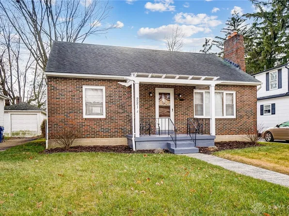 221 W Parkwood Ave, Springfield, OH 45506