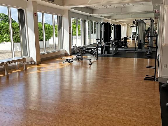 3rd image of 2851 NE 183rd St APT 509E