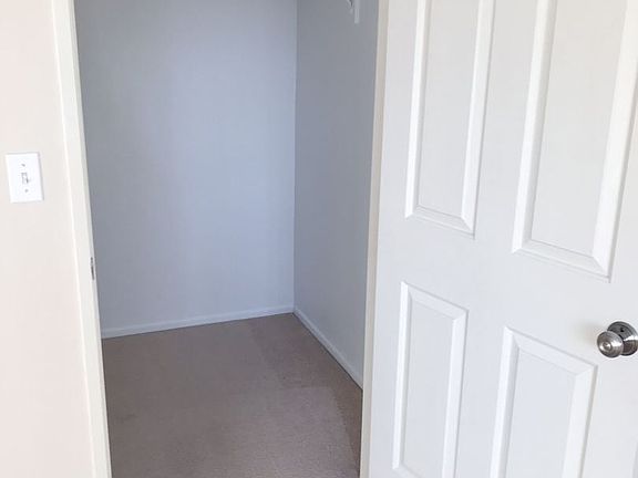 5th image of 14930 Moorpark St APT 206