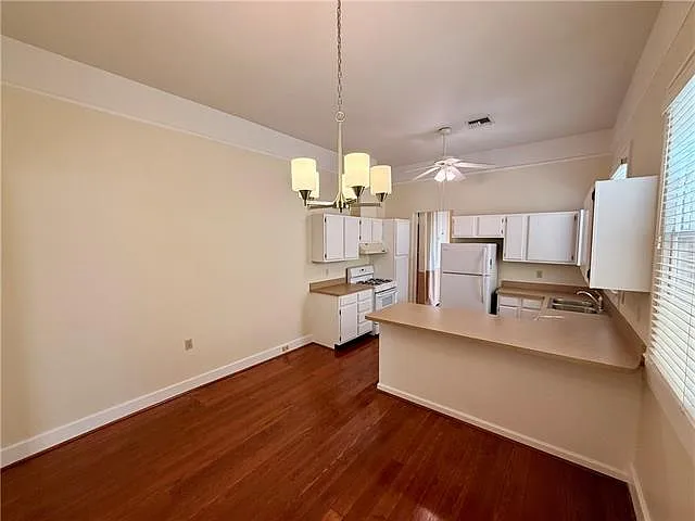 2 bed, 1.0 bath, 910 sqft, $1,450 — Photo 4
