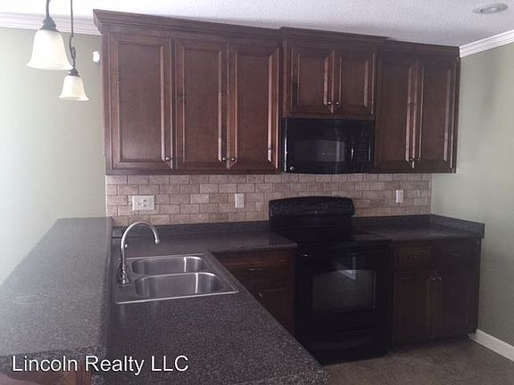 3rd image of 5053 Greyfield Pl N