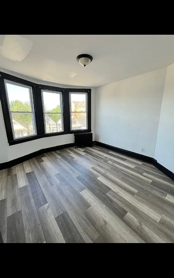 2 bed, $2,100 — Photo 2