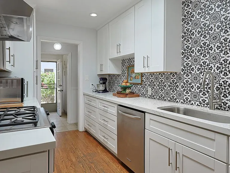 610 Country Club Ln — Photo 25