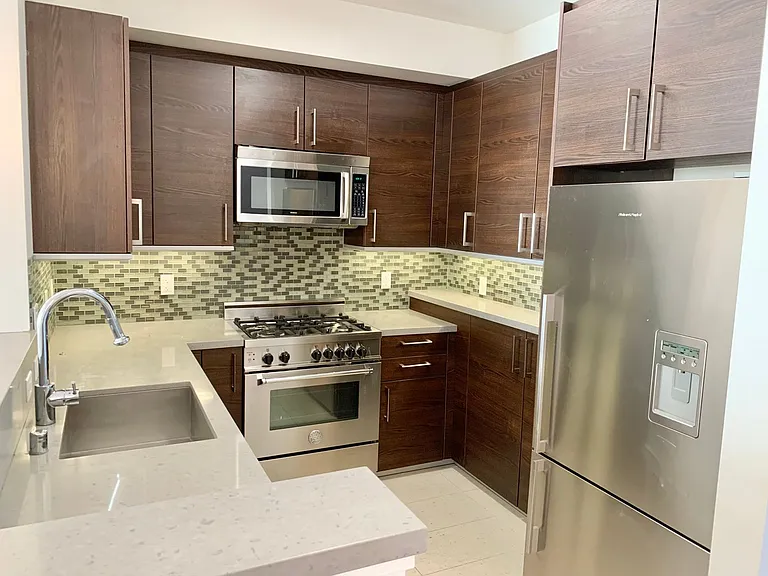 233 Franklin St #405 — Photo 6