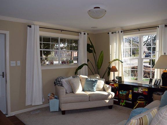 4th image of 201 Brewer Ln