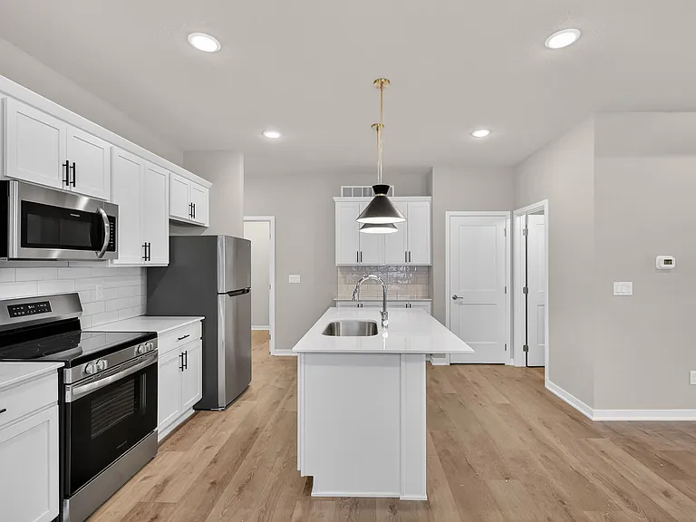 Lexington Park Townhome Rentals — Photo 44